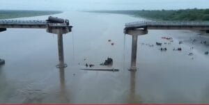 Gujurat Bridge Collapse On The Mahisagar River