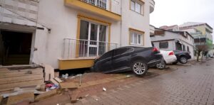 Russia Earthquake Triggers Tsunami, Impacts Parts of Hawaii and Alaska; Alerts Issued in China and Peru