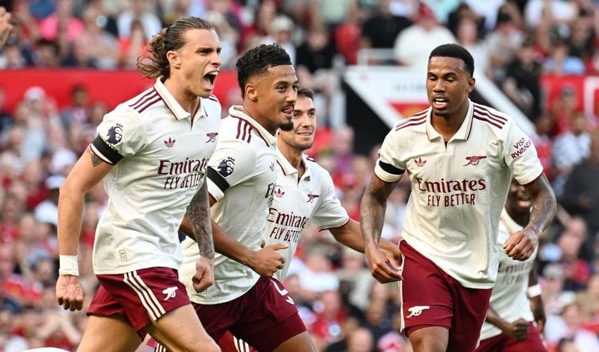 Arsenal Edge Man United 1-0 as Calafiori Scores Winner