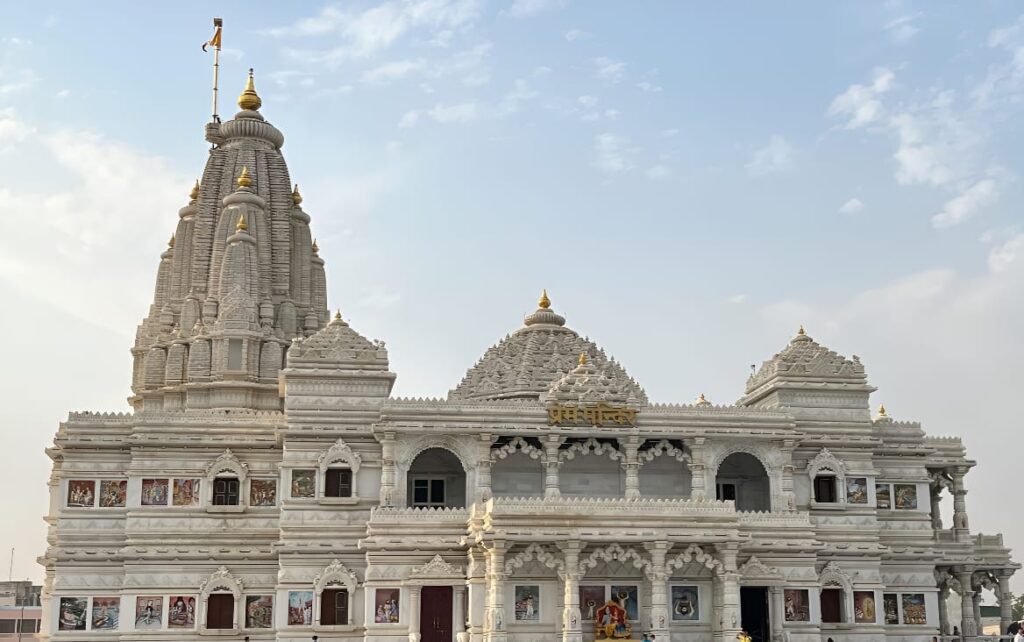 Vrindavan Chandrodaya Mandir: India’s Tallest Temple of Devotion