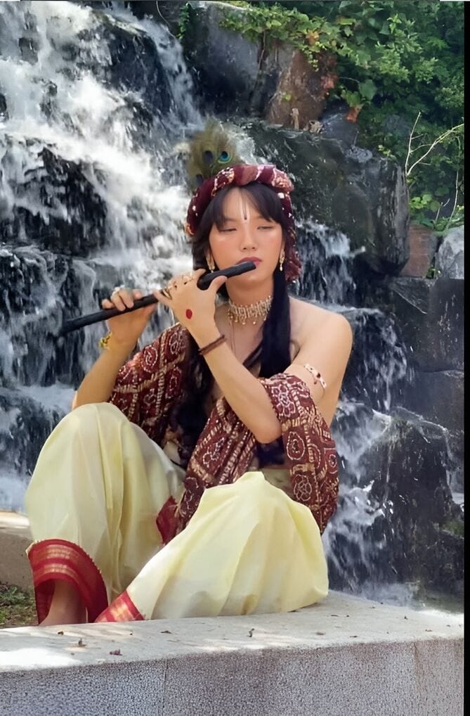 Korean Man’s Lord krishna Look in Viral Video Captivates the Internet