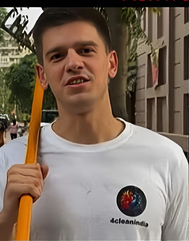 "Swedish Man on a Mission to Clean Up India’s Streets"