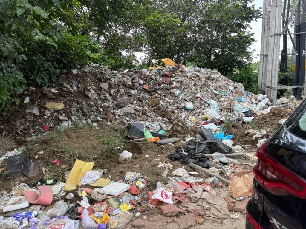 "Swedish Man on a Mission to clean Up India’s Streets"