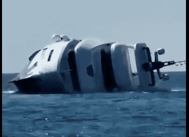 $1 Million Luxury Yacht Sinks Within Minutes of Its Maiden Voyage