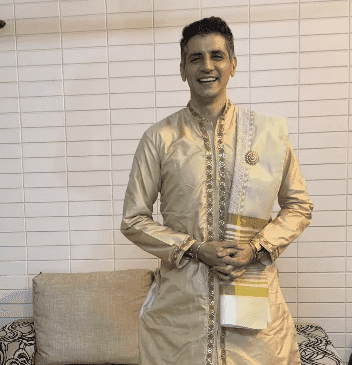 Mumbai Man Transforms Mother’s Saree Into Dhoti