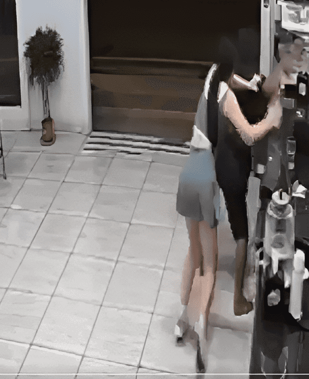 Woman Uses Jiu-Jitsu to Pin Down Thief in Costa Rica