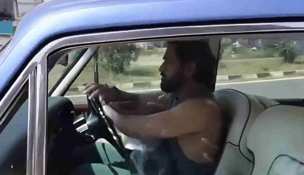 MS Dhoni Spotted Cruising Ranchi Streets in His Vintage Rolls-Royce