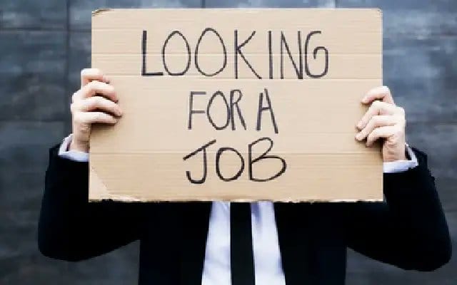 Bengaluru Man on Footpath Appeals for Help, Says He Has 14 Years of Banking Experience