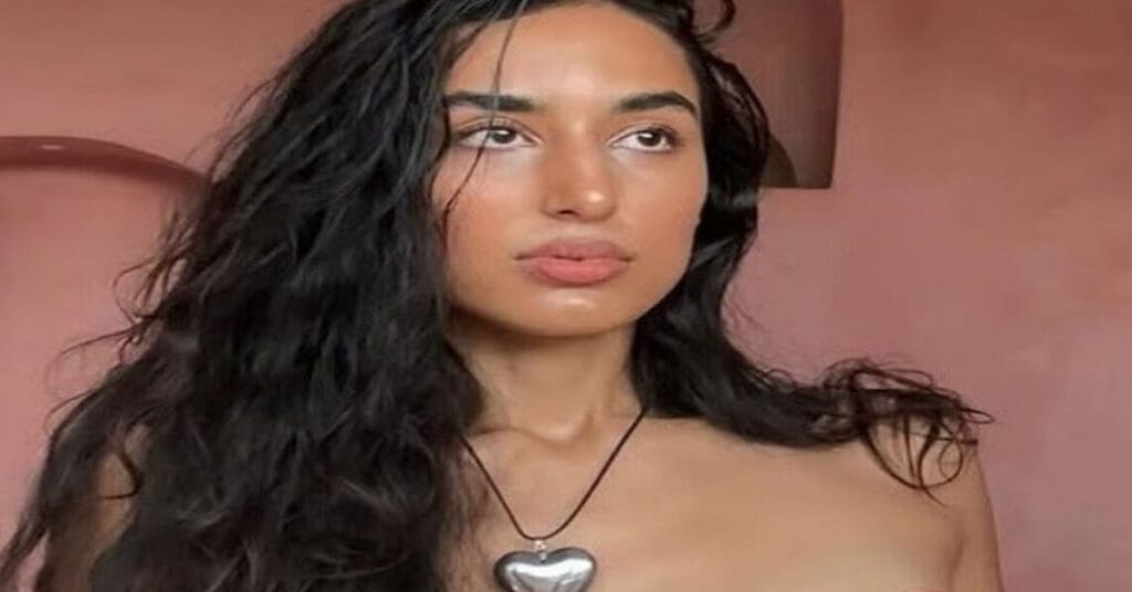 Hardik Pandya Spotted at Mumbai Airport With Rumoured Girlfriend Mahika Sharma