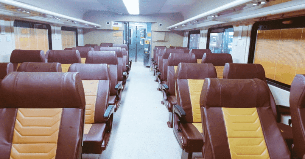 Man’s ₹5,500 First-Class Tejas Rajdhani Trip Goes Viral