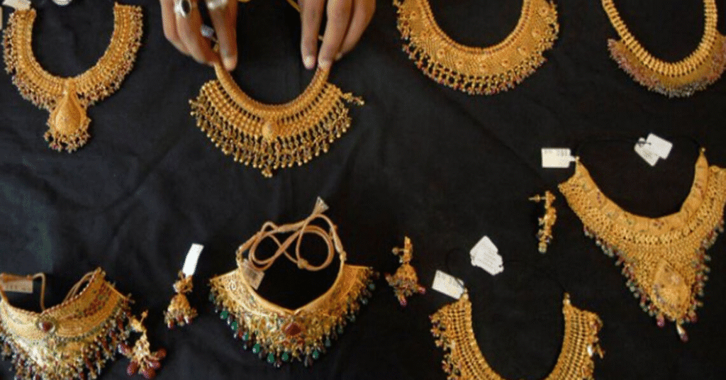 Gold and silver prices rise again, know the prices of 24K, 23K, 22K, 18K, 14K gold.