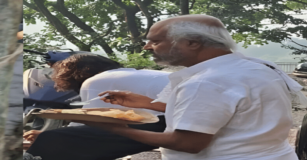 Rajinikanth Enjoy With Simple Meal from ‘Pattal’ at Roadside Eatery During Rishikesh Trip