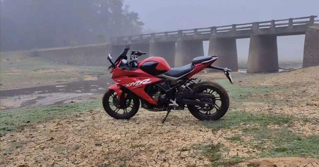 Hero Karizma XMR 210