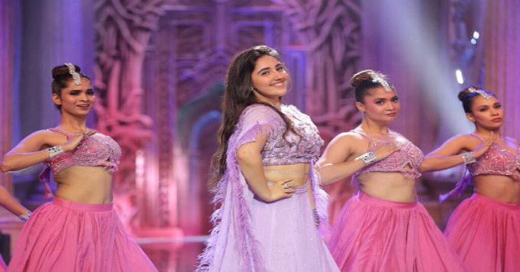 Bigg Boss 19: Ashnoor Kaur Meets Hina Khan for 3 Hours Before Salman Khan’s Show