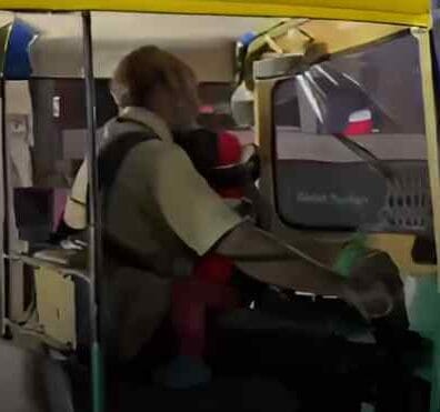Bengaluru Auto Driver's Heartwarming Gesture Captured in Viral Video