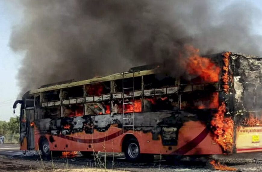 19 Dead as Bus Catches Fire on Jaisalmer–Jodhpur Highway