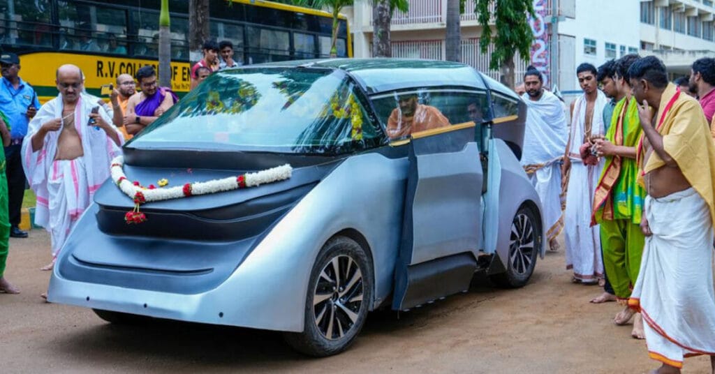 Video of Driverless Car in Bengaluru Goes Viral as Seer Enjoys a Joyride